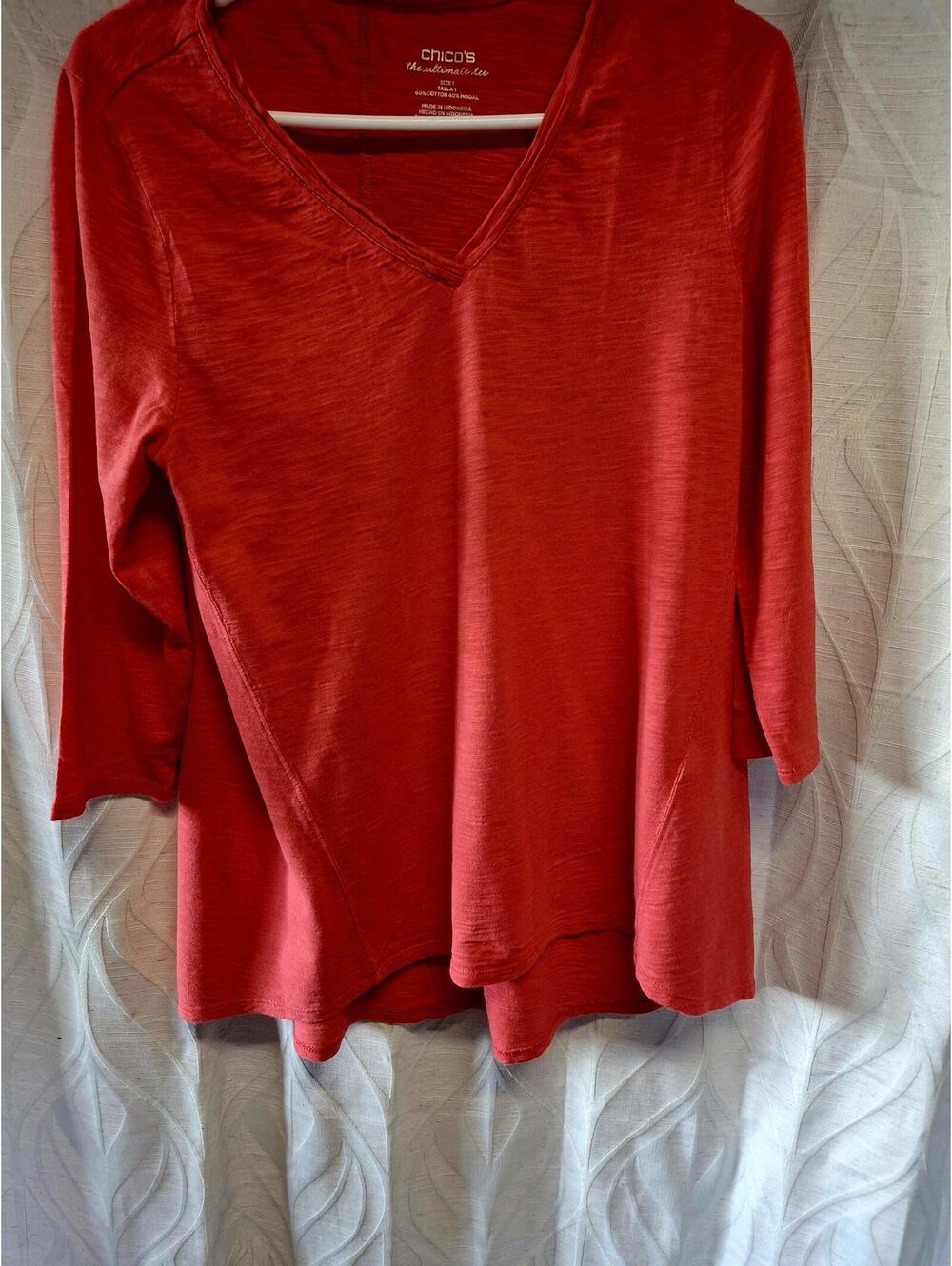 Chico's Women's V-Neck Long Sleeve Top - Vibrant Red